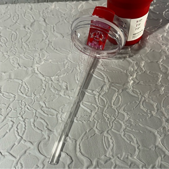 COPY - Stanley Red Quencher H2.0 Tumbler - Picture 5 of 6